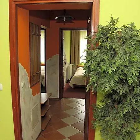 Larysa Centro Alloggio in famiglia *